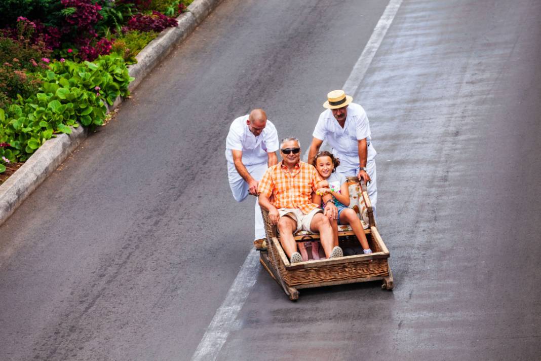Dünyanın en sıra dışı ulaşım araçları! 5
